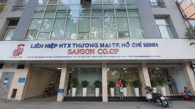 Vụ án "Lạm quyền trong khi thi hành công vụ" xảy ra tại Liên hiệp HTX Thương mại TP HCM (Saigon Co.op).