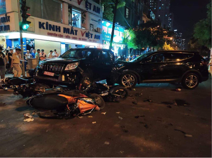 Theo báo cáo ban đầu của Ban An toàn giao thông Hà Nội, tài xế trên âm tính với ma túy và không ghi nhận có nồng độ cồn trong cơ thể. Theo thống kê của cơ quan chức năng, vụ tai nạn khiến một người tử vong, một người bị gãy chân được điều trị tại Bệnh viện Đa khoa Hà Đông, 4 người khác bị thương nhẹ.