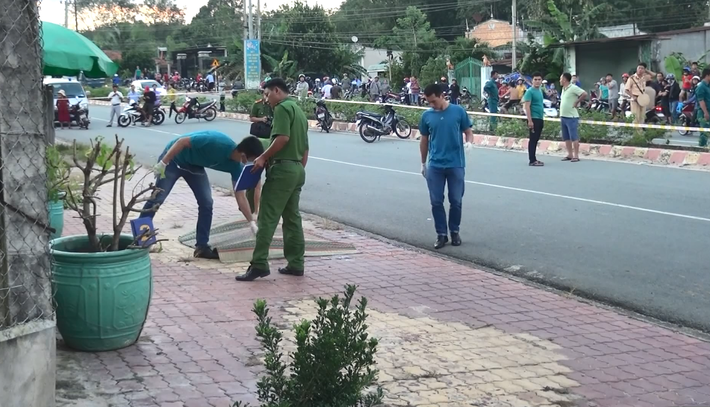 Qua khám nghiệm, nạn nhân trong độ tuổi từ 18 đến 25, cao 1,63m, vùng cổ trái có xăm hình mạng nhện, trên người không có bất cứ giấy tờ tùy thân nào. Trong số các thương tích trên cơ thể thì vết nặng nhất là vùng đầu do một lực tác động mạnh gây vỡ hộp sọ. Theo những nhân chứng có mặt tại hiện trường, kẻ tấn công có nói nạn nhân là kẻ trộm. Liệu đây có phải là một chi tiết chính xác? (Ảnh minh họa, nguồn Internet)