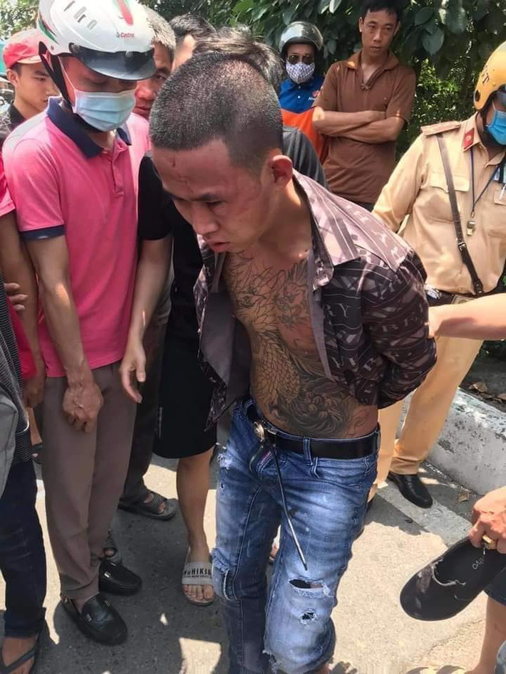 Theo thông tin ban đầu, vụ người đàn ông trộm xe máy SH xảy ra vào trưa 10/5, tại khu vực đường Hoàng Quốc Việt (Cầu Giấy, Hà Nội) một người đàn ông có hành vi trộm cắp chiếc xe máy Honda SH rồi bỏ chạy.