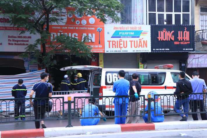 Theo đó, vụ cháy cửa hàng ở phố Tôn Đức Thắng xảy ra vào rạng sáng cùng ngày.