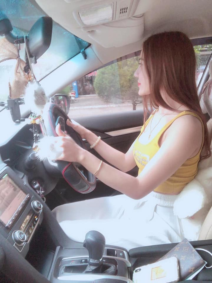 Phải tốn nhiều công sức, các trinh sát của phòng Cảnh sát hình sự mới lần ra đường dây môi giới mại dâm này và lập kế hoạch đấu tranh triệt phá.