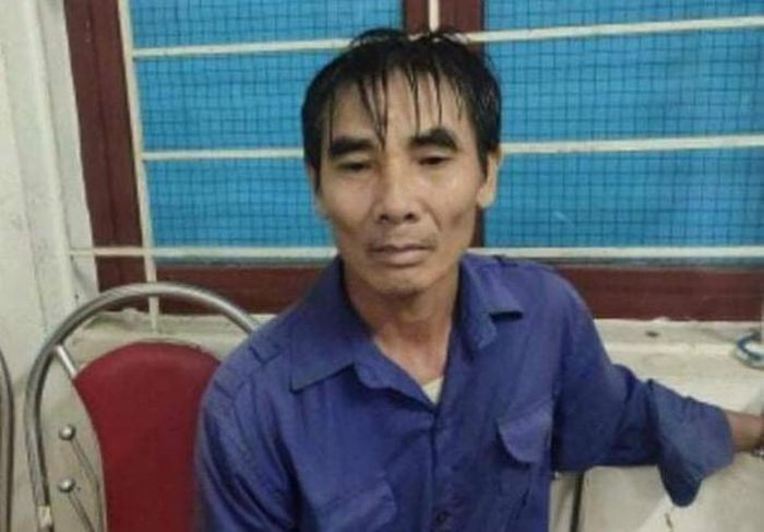 Cụ thể, khoảng 22h ngày 10/8, Công an huyện Yên Dũng và Công an tỉnh Bắc Giang đã bắt được đối tượng Nguyễn Hữu Phú (SN 1968, ở thôn Xuân Thượng, xã Xuân Phú, huyện Yên Dũng, Bắc Giang) - hung thủ gây ra vụ án mạng làm 3 người trong gia đình hàng xóm thương vong.