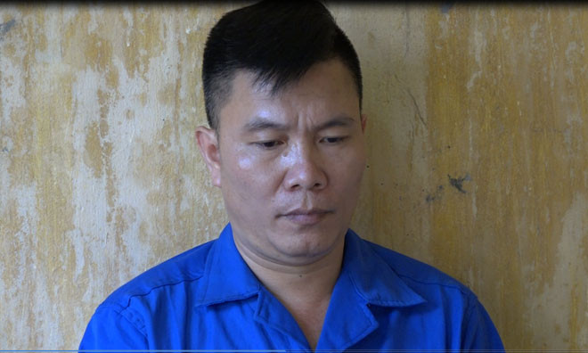 Khởi tố, bắt tạm giam Giám đốc lừa đảo bán đất trong "dự án ma": Nguyễn Xuân Biển (SN 1976 ở TP Hải Dương) dưới danh nghĩa là Giám đốc Công ty cổ phần xây dựng Đông Phương HD đã thực hiện hành vi lừa bán 17 lô đất cho nhiều người trong các dự án không có thật - "dự án ma", chiếm đoạt số tiền gần 5 tỷ đồng. Ngày 22/7/2020, Công an tỉnh Hải Dương đã khởi tố bắt giam Biển.