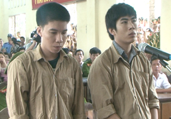 Sau đó, Thái vào hiệu vàng Phú Quý (phường Sao Đỏ, thị xã Chí Linh) bán 1/2 sợi dây chuyền cửa hàng với giá 2,34 triệu đồng đồng, số vàng còn lại Thái vẫn để tại túi quần cất giữ. Ngày 18/6/2014, Toà án nhân dân tỉnh Hải Dương đã tuyên bị cáo Vũ Kim Mạnh án tử hình, bị cáo Phạm Văn Thái 24 năm tù giam về tội giết người và cướp tài sản. Ngoài ra, các bị cáo phải bồi thường cho gia đình bà Minh số tiền 107 triệu đồng.