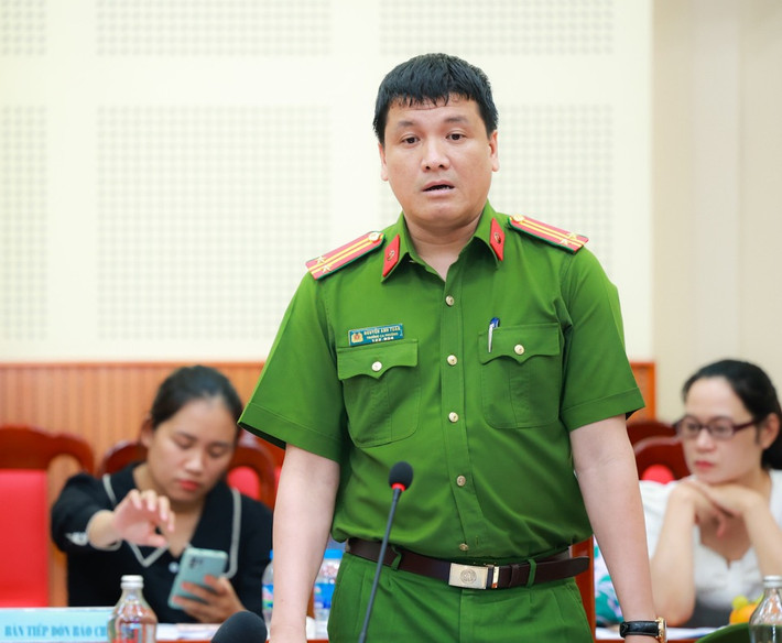 Bằng những nỗ lực, quyết tâm của chỉ huy đơn vị, Công an phường Láng Hạ có những thay đổi, chuyển biến mạnh mẽ, cán bộ, chiến sĩ đơn vị đoàn kết... luôn nằm trong tốp đầu thực hiện các kết quả chỉ tiêu công tác, lề lối làm việc.