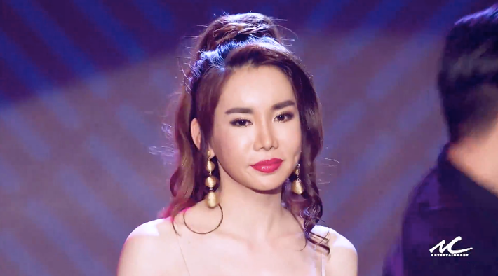 Thời điểm đó, cô từng chia sẻ: "Chinh chiến và đăng quang trên đất Mỹ xa xôi nhưng tôi vẫn luôn nhận được sự ủng hộ nhiệt tình từ gia đình, bạn bè, khán giả trong và ngoài nước. Tôi rất vui và hạnh phúc vì điều đó. Sau chiến thắng này, tôi sẽ cố gắng hơn nữa để phát triển thêm cho bản thân cũng như tham gia nhiều các hoạt động thiện nguyện giúp đỡ những hoàn cảnh khó khăn".
