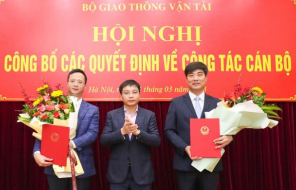 Ngày 13/3, Bộ GTVT đã tổ chức Hội nghị công bố các quyết định về công tác cán bộ đối với Văn phòng Bộ và Vụ Quản lý doanh nghiệp. Theo đó, điều động, bổ nhiệm ông Nguyễn Trí Đức - Chánh Văn phòng Bộ GTVT giữ chức Vụ trưởng Vụ Quản lý doanh nghiệp từ ngày 10/3/2023. Bộ trưởng Bộ GTVT điều động ông Uông Việt Dũng - Vụ trưởng, Chánh Văn phòng Ban cán sự đảng Bộ GTVT giữ chức Chánh Văn phòng Bộ từ ngày 10/3/2023. 