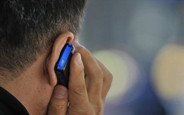 Trước đó không lâu, tại địa phương đã có trường hợp thiếu nữ bị kẻ xấu bắt cóc bán qua biên giới khiến gia đình Linh càng thêm lo lắng, bất an. Linh cảm có chuyện chẳng lành, ông Chu Ngọc Diễn (bố chị Linh) lập tức họp gia đình và tổ chức mọi người tỏa đi các hướng để tìm con. Sáng 20/3, khi mọi người gọi lại vào số máy của Linh thì từ đầu dây bên kia vang lên giọng nói của một người đàn ông. Đó là anh Chu Bá Nguyện (anh họ Linh). (Ảnh minh hoạ, nguồn ảnh: Internet)