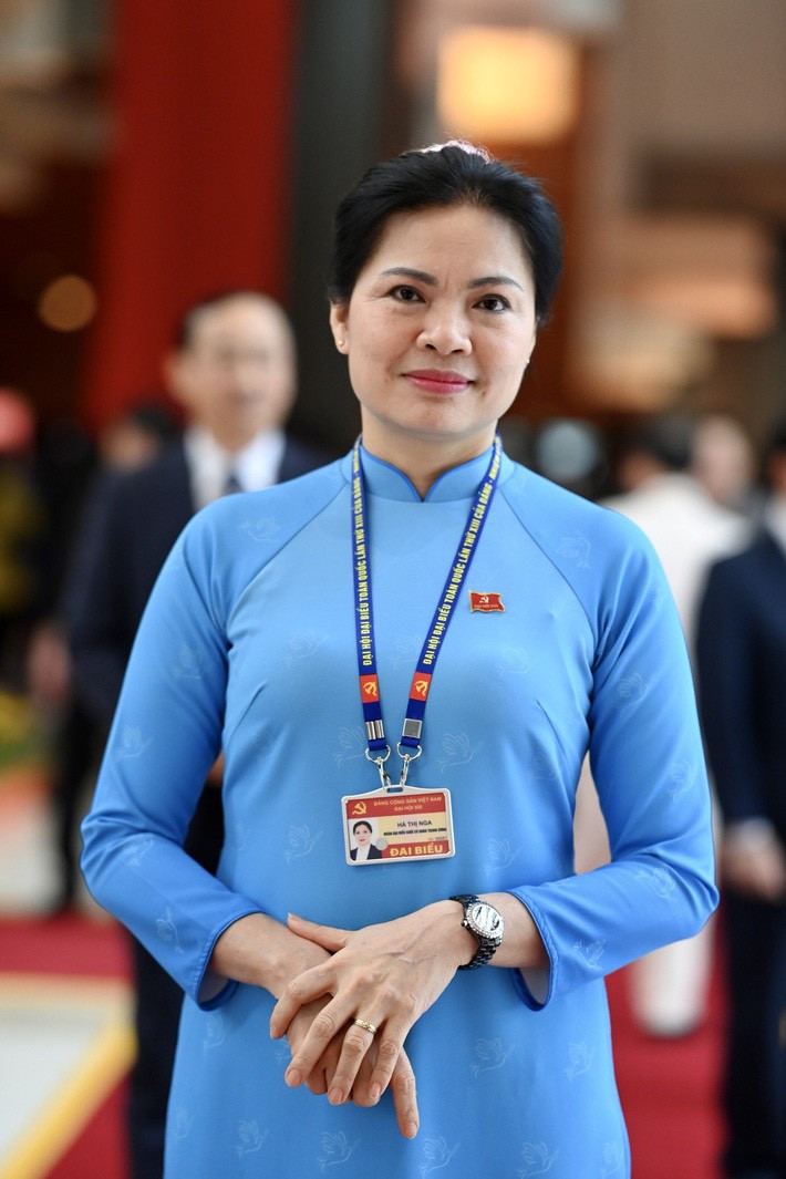 Bà Hà Thị Nga - Chủ tịch Hội LHPN Việt Nam khóa XIII, sinh ngày: 20/02/1969, Quê quán: Xã Piềng Vế, huyện Mai Châu, tỉnh Hòa Bình.