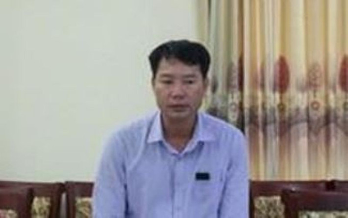 Ngày 20/3, VKSND thị xã Hoàng Mai, tỉnh Nghệ An cho biết đã phê chuẩn quyết định khởi tố vụ án, khởi tố bị can, lệnh tạm giam đối với ông Nguyễn Văn Bắc (trưởng Phòng LĐ-TB&XH thị xã Hoàng Mai) về tội lừa đảo chiếm đoạt tài sản.