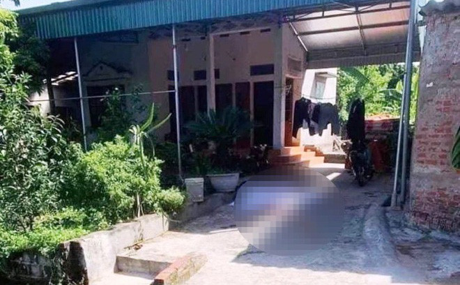 Đuổi đánh vợ bất thành, con rể đâm chết bố vợ: Sau khi uống rượu, đuổi đánh vợ bất thành, Un Chinh (42 tuổi, ở huyện Nam Giang, Quảng Nam) quay sang gây gổ, rồi dùng đoạn cây đâm tử vong bố vợ là ông ông Pơloong Lâu (63 tuổi, trú cùng địa phương). Ngày 13/9, Công an tỉnh Quảng Nam cho biết đang điều tra, làm rõ. (Ảnh minh họa)