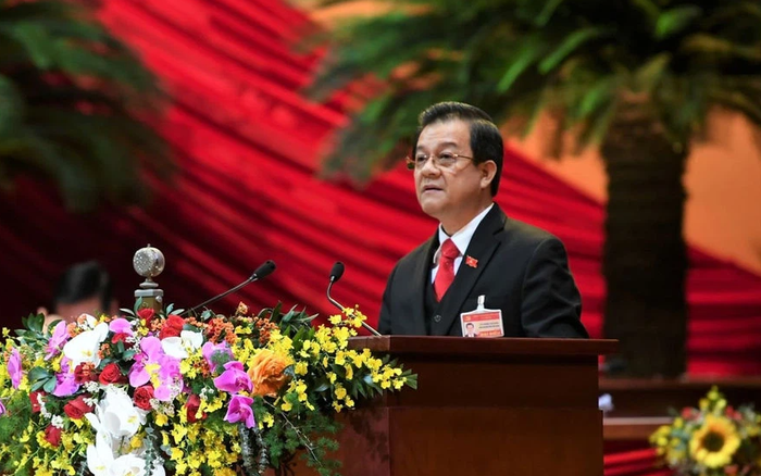 Phát biểu nhận nhiệm vụ, tân Bí thư Tỉnh ủy An Giang nhìn nhận đây là niềm vui, vinh dự. Ông sẽ tiếp tục thừa hưởng, phát huy những thành quả quá trình phát triển của tỉnh thời gian qua, nhất là những chỉ đạo của nguyên Bí thư Tỉnh ủy An Giang và hiện là Phó Chủ tịch nước Võ Thị Ánh Xuân.
