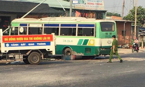 Xe buýt mất thắng tông 2 xe máy, 1 người tử vong: Ngày 1/2, xe buýt do tài xế Phan Thành Phương (SN 1963) khi đến thị xã Trảng Bàng, tỉnh Tây Ninh đã va chạm với xe máy đang đỗ sát dãy phân cách, may mắn xe không có người. Xe buýt tiếp tục tông vào xe máy của anh N.T.B. (SN 1988) đang dừng chờ đèn đỏ làm anh B. tử vong tại chỗ.