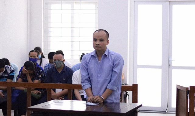 Ngày 21/9/2020, TAND TP. Hà Nội mở phiên tòa hình sự sơ thẩm xét xử bị cáo Triệu Quang Trịnh (SN 1984) bị truy tố về tội "Giết người" và "Cướp tài sản". HĐXX đánh giá hành vi của bị cáo là đặc biệt nghiêm trọng và man rợ, có tính chất côn đồ; gây đau thương cho gia đình nạn nhân, làm hoang mang dư luận. Vì các lẽ trên, tòa quyết định tuyên phạt bị cáo Triệu Quang Trịnh tử hình (tổng hình phạt cho cả 2 tội danh nêu trên).