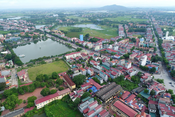 Khi nhóm công tác của Công an Hà Nội lên tới địa điểm theo chỉ dẫn của lái xe taxi là xã Trung Sơn (huyện Việt Yên, Bắc Giang). Trò chuyện với bà bán nước ven đường, các trinh sát được biết tại đây có có người phụ nữ tên Lệ mới sinh con và đi taxi về quê. Khi các trinh sát tới nhà, mẹ Lệ cho biết con gái mới sinh nhưng vừa về đã bế con về nhà chồng ở Đông Anh rồi. (Ảnh minh hoạ, nguồn Internet)