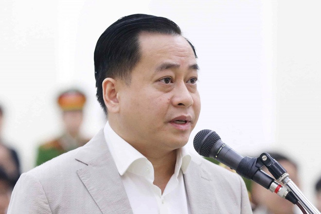 Trả hồ sơ vụ Phan Văn Anh Vũ đưa hối lộ: Ngày 3/5, Viện KSND tối cao (Vụ 5) đã ra quyết định trả hồ sơ, yêu cầu điều tra bổ sung vụ án Phan Văn Anh Vũ (SN 1975) - nguyên Chủ tịch Cty CP Xây dựng Bắc Nam 79 và Hỗ Hữu Hòa (SN 1984, ở Nghệ An) bị khởi tố về tội “Đưa hối lộ” và “Môi giới hối lộ”. VKS tiếp tục yêu cầu điều tra bổ sung vụ án Phan Văn Anh Vũ đưa hối lộ thông qua một “thầy phong thủy”.