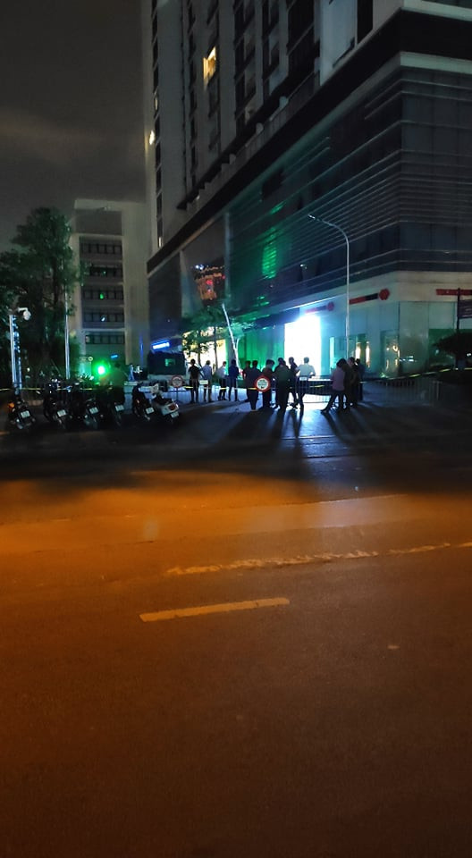 Vụ việc xảy ra vào ban đêm nên đường đi rất ít người qua lại.