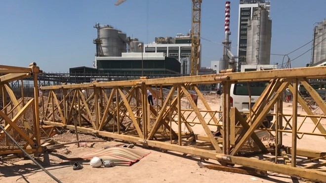 Sập cần cẩu làm 3 người chết, 5 người bị thương: Khoảng 10h45 ngày 22/2 tại Công ty TNHH Polytex Far Eastern, khu công nghiệp Bàu Bàng, huyên Bàu Bàng, tỉnh Bình Dương. Khi công nhân đang làm việc tại công trường xây dựng nhà xưởng trong khuôn viên công ty thì phát hiện khung cần cẩu rung lắc và đổ sập ngay sau đó.