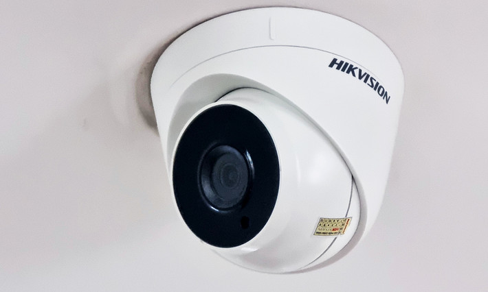 Trích xuất hệ thống camera, lực lượng phá án phát hiện lúc 1h45 ngày 16/12, Thành từ nhà mang theo dao, can đựng xăng về hướng nhà Mạc Văn Đô. Từ những thông tin thu thập được, trinh sát nhận định đối tượng gây án là Thành. Dưới sự chỉ đạo của Ban Giám đốc Công an tỉnh Hải Dương, cùng với việc ra thông báo truy tìm đối tượng, Sau khi gây án, Thành dùng xe máy BS: 34F7-0785 bỏ trốn. (Ảnh minh họa, nguồn ảnh Internet)