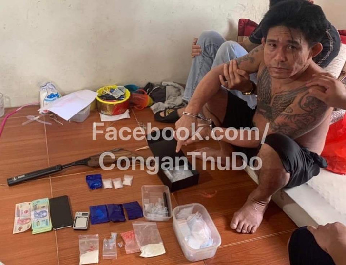 5. Hai bố con rủ nhau mua bán trái phép chất ma túy: Ngày 29/10, Công an huyện Đông Anh, Hà Nội đã ra quyết định khởi tố vụ án, khởi tố bị can và tạm giam đối với Nguyễn Văn Hạnh (SN 1969, ở xã Tiên Dương, huyện Đông Anh) và Nguyễn Cảnh Minh (SN 1993, con trai Hạnh) về tội “Mua bán trái phép chất ma túy”. Mở rộng điều tra, Công an huyện Đông Anh xác định, người bán ma túy cho hai đối tượng trên là Nguyễn Văn Hạnh (SN 1969, trú tại xã Tiên Dương, huyện Đông Anh).