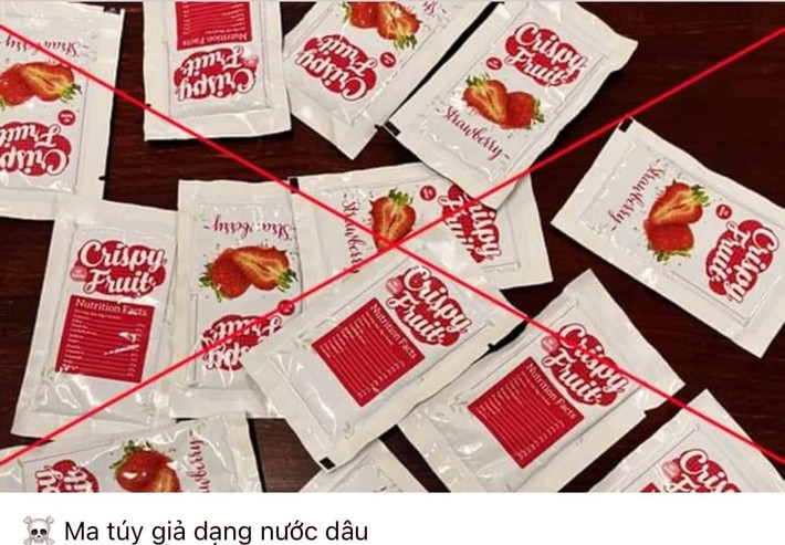 Trong clip là hình ảnh công an đang thẩm vấn một đối tượng nữ bán bánh kẹo lạ trước cổng Trường Tiểu học Đông Kinh. Mỗi gói kẹo có giá chỉ khoảng 4.000 đồng đến 5.000 đồng. Trường Tiểu học Hồng Hà (quận Hoàn Kiếm) cũng phát thông tin cảnh báo tới phụ huynh: “Thực hiện chỉ đạo của Giám đốc Sở GD&ĐT Hà Nội, nhà trường tuyên truyền học sinh, phụ huynh học sinh tuyệt đối không mua bán, sử dụng loại kẹo này”. Kèm theo tin nhắn là hình ảnh các loại kẹo, nước hoa quả có chứa ma túy. .