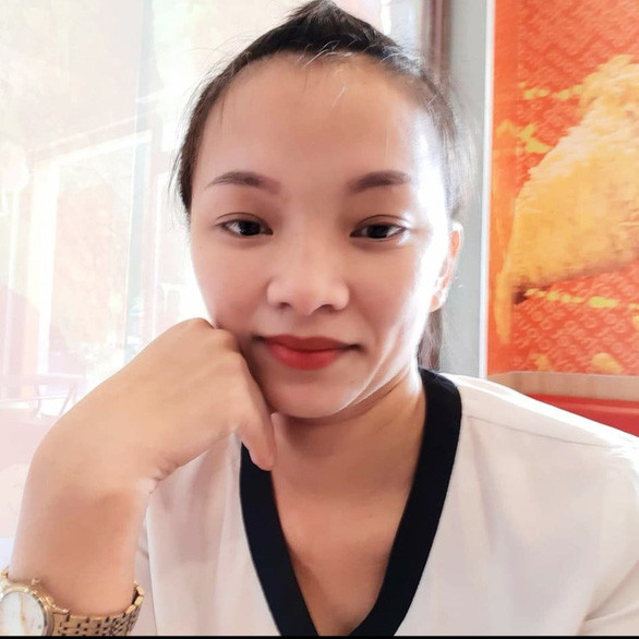 3. Khởi tố người mẹ vứt bỏ con mới đẻ dẫn đến tử vong: Ngày 21/10, Công an huyện Đông Hưng, tỉnh Thái Bình cho biết, cơ quan chức năng đã khởi tố bị can, cấm đi khỏi nơi cư trú đối với Phạm Thị Hảo (26 tuổi), trú tại xã Đông Vinh, huyện Đông Hưng về tội "Giết hoặc vứt bỏ con mới đẻ". Sau khi sinh con, Hảo mang con gái sơ sinh không mảnh vải quấn thân ra ruộng khoai nước tại xã Đông Vinh, huyện Đông Hưng rồi vứt con ở đó khiến cháu bé tử vong.