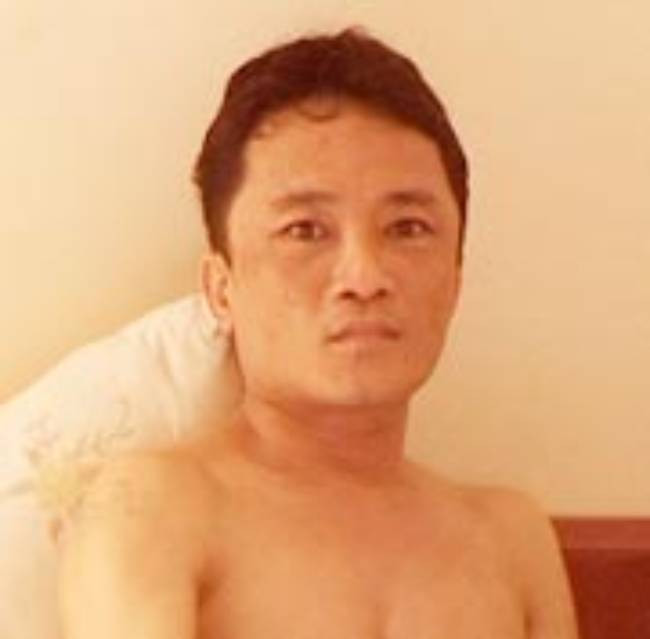 Tại đây, công an thu giữ gần 20g ma túy tổng hợp trong túi quần Bình, đồng thời phát hiện một số dược liệu khác và nhiều dụng cụ dùng để sử dụng ma túy, 1 súng hơi cay, nhiều hung khí tại nơi ở của Bình trong khách sạn Thiên Bình 2…