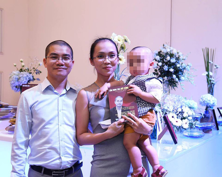 Tiếp đó, Mai chỉ đạo lực rút 31 tỷ đồng, mở sổ tiết kiệm cho Huỳnh Thị Kim Thắng đứng tên tại ngân hàng. Tiếp tục thực hiện chỉ đạo của Mai, Thắng rút số tiền 18 tỷ đồng trong sổ tiết kiệm, mua 2 căn nhà tại địa chỉ 96A, 96B, khu phố 6 (phường Tân Tiến, TP Biên Hòa, tỉnh Đồng Nai). Còn lại 13 tỷ đồng vẫn giữ trong sổ tiết kiệm.