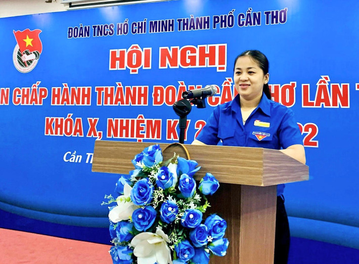 Tháng 12/2021- 6/2022, chị là Phó Bí thư Đảng uỷ Chủ nhiệm Uỷ ban Kiểm tra Đảng uỷ Thành Đoàn; Bí thư Thành Đoàn; Uỷ viên Ban Thư ký Trung ương Hội Sinh viên Việt Nam; Chủ tịch Hội Sinh viên Việt Nam TP Cần Thơ, Chủ tịch Hội đồng Đội TP Cần Thơ.