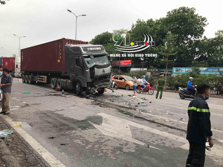 Hậu quả: 3 người trên xe ô tô, anh Pháp, anh Hoàng, anh Dương chết trong xe, chị Nga được đưa đi cấp cứu tại bệnh viện.