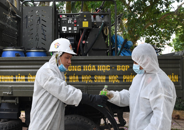 Trước đó, trong hai ngày 27 và 28/5, Binh chủng Hóa học đã cử lực lượng tinh nhuệ thuộc Lữ đoàn 86 và Tiểu đoàn 905 tới Bắc Ninh khử trùng, tiêu độc ở các huyện Quế Võ, Gia Bình và Thuận Thành.
