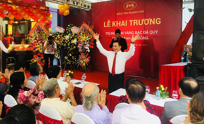 Trong chương trình hành động của mình ông Vũ Mạnh Hải cam kết: "Gắn bó chặt chẽ với cử tri nơi mình ứng cử, lắng nghe ý kiến, nguyện vọng của cử tri để phản ánh trung thực, kịp thời, đầy đủ tới diễn đàn HĐND TP, các cơ quan có thẩm quyền để giải quyết, trả lời các yêu cầu, kiến nghị và bảo vệ quyền và lợi ích hợp pháp của cử tri".