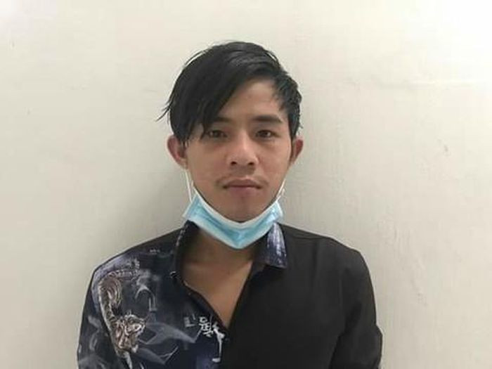 Trộm tài sản của người cùng phòng trong khu cách ly rồi bỏ trốn: Trong thời gian cách ly tại xã Long Hòa, huyện Cần Đước, Long An, Tô Trọng Thọ (SN 1998, ngụ thị trấn Cần Đước) ở chung phòng với anh Nguyễn Văn Hoàng Phúc (SN 2001, ngụ xã Mỹ Lệ) đã trộm tài sản của người này rồi bỏ trốn. Ngày 4/10, Công an huyện Cần Đước cho biết, vừa bắt tạm giam Thọ để điều tra.