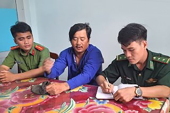 Bắt đối tượng trốn truy nã dưới vỏ bọc là ngư dân: Cuối tháng 8/2024, Công an huyện Hàm Thuận Bắc, tỉnh Bình Thuận đã bắt giữ thành công Võ Ngọc Toàn (SN 1985, trú thị trấn Ma Lâm, huyện Hàm Thuận Bắc) sau 10 năm bỏ trốn khỏi địa phương. Quá trình truy bắt, Công an huyện Hàm Thuận Bắc xác định Toàn đã thay đổi tên thành Hậu và làm nghề đánh bắt hải sản trên biển. Toàn thường xuyên thay đổi ghe tàu và sống lênh đênh trên biển nhiều tháng nhằm lẩn tránh sự phát hiện của Công an.