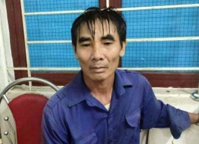 Truy sát gia đình hàng xóm khiến 3 người thương vong: Do tiếng mở cổng của hàng xóm to nên khiến Nguyễn Hữu Phú (SN 1968, trú huyện Yên Dũng, tỉnh Bắc Giang ) bực tức. Ngày 9/8/2021, Phú đã cầm dao truy sát cả gia đình nhà hàng xóm khiến 1 người chết, 2 người bị thương.