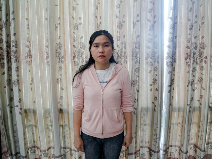 Lừa đảo xuất khẩu lao động, chiếm đoạt hơn 1,2 tỷ đồng: Võ Thị Phương Anh (SN 1988, trú TP Hà Tĩnh) lấy danh nghĩa là Giám đốc chi nhánh của 1 công ty xuất khẩu lao động ở Hà Tĩnh, đối tượng đã lừa đảo chiếm đoạt hơn 1,2 tỷ đồng của 4 người dân. Ngày 7/8, Anh bị Công An tỉnh Hà Tĩnh khởi tố.