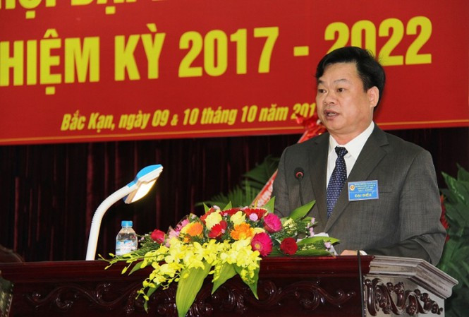Sáng 28/10, Đại hội đại biểu Đảng bộ tỉnh Bắc Kạn lần thứ XII, nhiệm kỳ 2020-2025, đã nghe báo cáo kết quả phiên họp thứ nhất của Ban Chấp hành Đảng bộ tỉnh khóa mới, trong đó có kết quả bầu Ban thường vụ Tỉnh ủy; các chức danh bí thư, phó bí thư Tỉnh ủy, Ủy ban kiểm tra Tỉnh ủy và chủ nhiệm Ủy ban kiểm tra Tỉnh ủy Bắc Kạn khóa 2020-2025.