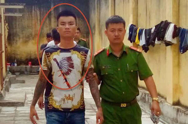 Một giang hồ mạng khác có cái tên rất kêu, Long “9 ngón” (trú tại Sầm Sơn, Thanh Hóa). Long “9 ngón” bị Công an tỉnh Thanh Hóa bắt giữ vào tháng 7/2019 về hành vi "cưỡng đoạt tài sản".