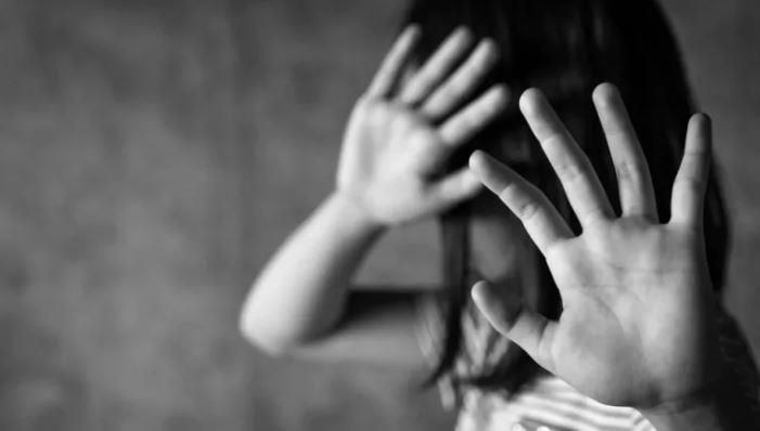 Hai bé gái khuyết tật nghi bị xâm hại tình dục: Chị T. (SN 1973, trú tại thôn Minh Thành 2, huyện Thọ Xuân, tỉnh Thanh Hóa) làm đơn tố cáo gửi Công an huyện Thọ Xuân về việc 2 người con của chị bị xâm hại tình dục. Qúa trình đưa các cháu xuống Bệnh viện Đa khoa huyện kiểm tra phụ khoa thì chưa phát hiện thấy 2 cháu bị tổn thương bên ngoài cũng như bên trong âm hộ. Hiện cơ quan chức năng điều tra, làm rõ.