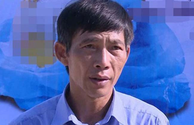 Cựu Phó chủ tịch huyện đánh bạc được bố trí làm chuyên viên phòng: Ngày 26/2, ông Nguyễn Minh Hoàng, Chủ tịch UBND huyện Hậu Lộc (Thanh Hóa) đã ký quyết định bố trí công việc cho ông Nguyễn Văn Long, nguyên Phó chủ tịch UBND huyện này. Ông Long làm chuyên viên tại Phòng Nông nghiệp và Phát triển nông thôn huyện Hậu Lộc kể từ ngày 19/2. Ông Long liên quan tới vụ đánh bạc xảy ra ngày 31/5/2020 tại trụ sở UBND huyện Hậu Lộc.