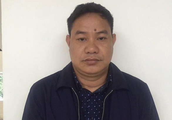 Đại tá Lê Ngọc Ly, Trưởng Công an huyện Sóc Sơn, Hà Nội cho biết đã khởi tố vụ án hình sự về hành vi gây rối trật tự công cộng vụ đám cưới đốt pháo đỏ đường. Cơ quan công an cũng đã quyết định tạm giữ hình sự đối tượng Trần Văn Khang (ở khối 12, xã Phù Lỗ, huyện Sóc Sơn) để điều tra về hành vi gây rối trật tự công cộng.