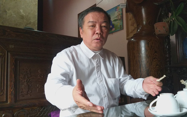 Công ty tang lễ Hoàng Long chưa có người đại diện theo pháp luật vì chưa tiến hành được Đại hội cổ đông theo quy định. Trần Đình Giao tự ý điều hành Công ty tang lễ Hoàng Long trong khi không có thẩm quyền điều hành hoạt động kinh doanh.
