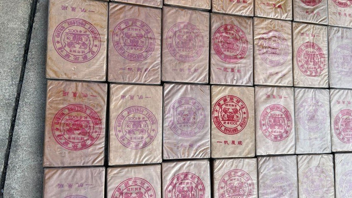 Quá trình điều tra đến nay đã khởi tố tổng số 37 bị can. Tổng số ma túy các đối tượng đã vận chuyển, mua bán, tiêu thụ là 1,6 tấn gồm heroin, ketamin, methamphethamine từ Campuchia về Việt Nam tiêu thụ trong nước và vận chuyển ra nước ngoài. Vụ án đang tiếp tục được điều tra mở rộng. (Ảnh minh họa)