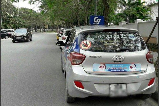 Thanh niên gọi taxi rồi cứa cổ tài xế, cướp 500.000 đồng: Ngày 14/1, Lê Văn Trường (31 tuổi, quê Thanh Hóa) đón taxi của anh N.K.H. (45 tuổi, ở Hà Nội). Khi đến đường Đại Linh (Nam Từ Liêm) Trường rút dao đe dọa tài xế, Trong lúc giằng co, Trường đã cứa dao vào cổ tài xế cướp 500.000 đồng. Sau đó, Trường tiếp tục yêu cầu tài xế, chở đến ngõ 21 Lê Văn Lương. Đến đây Trường mở cửa xe cầm dao bỏ chạy.