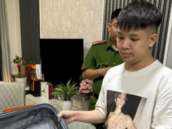 Nhờ áp dụng đồng bộ nhiều biện pháp nghiệp vụ, Công an cũng phát hiện ra một đối tượng nghi vấn, có liên quan tới nhân vật "Triệu Mẫn". Đó là một thanh niên còn trẻ, tên là Nguyễn Hữu Thái (SN 1998, trú tại chung cư Emerald, đường N4, khu Celadon City, phường Sơn Kỳ, quận Tân Phú, TP HCM. Thái vừa ra tù hơn 1 năm về tội danh ma túy. Thái sống với gia đình, hàng ngày phụ mẹ bán hàng ăn. Tuy nhiên, Thái lại là kẻ đi gặp, xem mặt các gái bán dâm trước khi được đưa vào "hội nhóm". Như vậy, Thái chắc chắn là mắt xích quan trọng của đường dây môi giới gái này và từ đối tượng có thể sẽ lần ra được nhân vật "Triệu Mẫn" đầy bí ẩn kia.