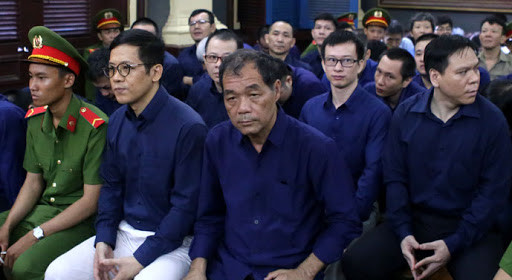 Trước đó, cơ quan tố tụng xác định hành vi của ông Bê và cấp dưới phạm tội Vi phạm quy định về hoạt động ngân hàng, hoạt động khác liên quan đến hoạt động ngân hàng theo khoản 4 Điều 206 BLHS 2015 có khung hình phạt từ 12-20 năm tù, nhưng sau đó VKS chuyển tội danh, áp dụng các quy định có lợi cho bị cáo theo Nghị quyết của Quốc hội.