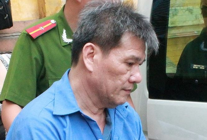 Theo cáo trạng, năm 2007, Dương Thanh Cường lấy danh nghĩa Công ty Thanh Phát (công ty khác của bị cáo) mua 10,5 ha đất (gồm 23 giấy chứng nhận quyền sử dụng đất – QSDĐ) của các hộ dân ở xã Phong Phú, huyện Bình Chánh. Có ý định thực hiện dự án cao ốc căn hộ và biệt thự vườn Thanh Phát nhưng không có khả năng tài chính, Cường thế chấp khu đất này cho Agribank Chi nhánh 6 để vay 628 tỷ đồng.