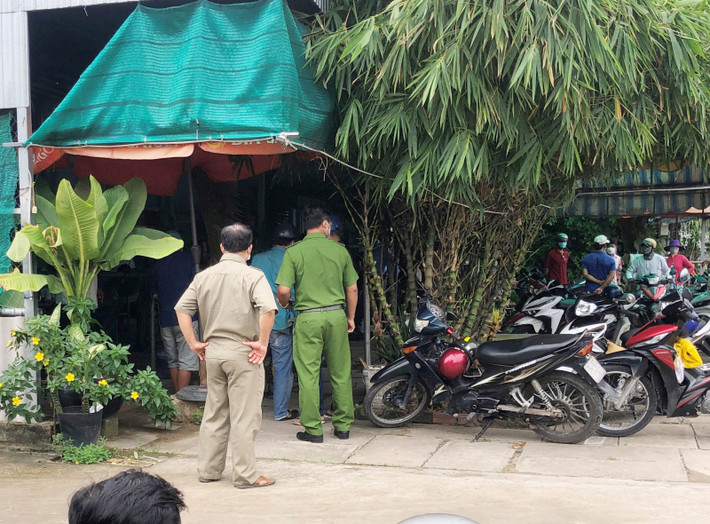 Nạn nhân mà đối tượng nhắm đến là những cô gái trẻ, giết xong rồi hãm hiếp và cướp tài sản. Vì vậy, ban chuyên án đánh giá khả năng hung thủ của cả 2 vụ án đều do một đối tượng thực hiện. Trong quá trình sàng lọc các đối tượng nghi vấn, cơ quan công an thấy nổi lên Lê Minh Hiếu (SN 1982, trú tại xã Hòa Hưng, huyện Xuyên Mộc, tỉnh Bà Rịa – Vũng Tàu). (Ảnh minh họa, nguồn internet)