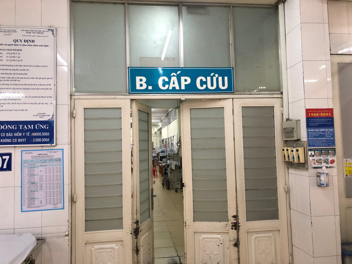 Những lần như thế, cô giáo Ma Huyền chỉ biết chịu đựng, đau quá thì khóc, sang kể lể với cha mẹ, chị em ruột chứ không dám phản ứng lại chồng. Thấy Nay Y Tá có tính cộc cằn, vũ phu, không ít lần phía nhà vợ đã tới khuyên nhủ nhưng gã con rể này vẫn chứng nào tật đó. Gần đây nhất, giữa năm 2022, trong lúc vợ chồng xảy ra mâu thuẫn, Nay Y Tá cũng đã đánh vợ bị thương, chị Ma Huyền phải chuyển lên bệnh viện cấp cứu. Vì không muốn làm lớn chuyện, gia đình ông Ya Tạo đã phối hợp với chính quyền hòa giải. (Ảnh minh họa, nguồn Internet)